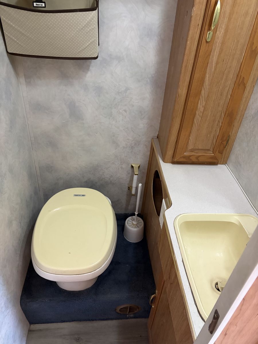 Main image 7