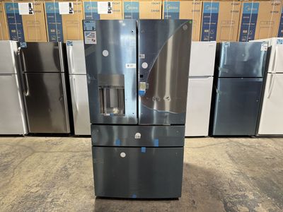 GE FOUR DOOR FRENCH DOOR REFRIGERATOR MODEL PVD28BYNGFS