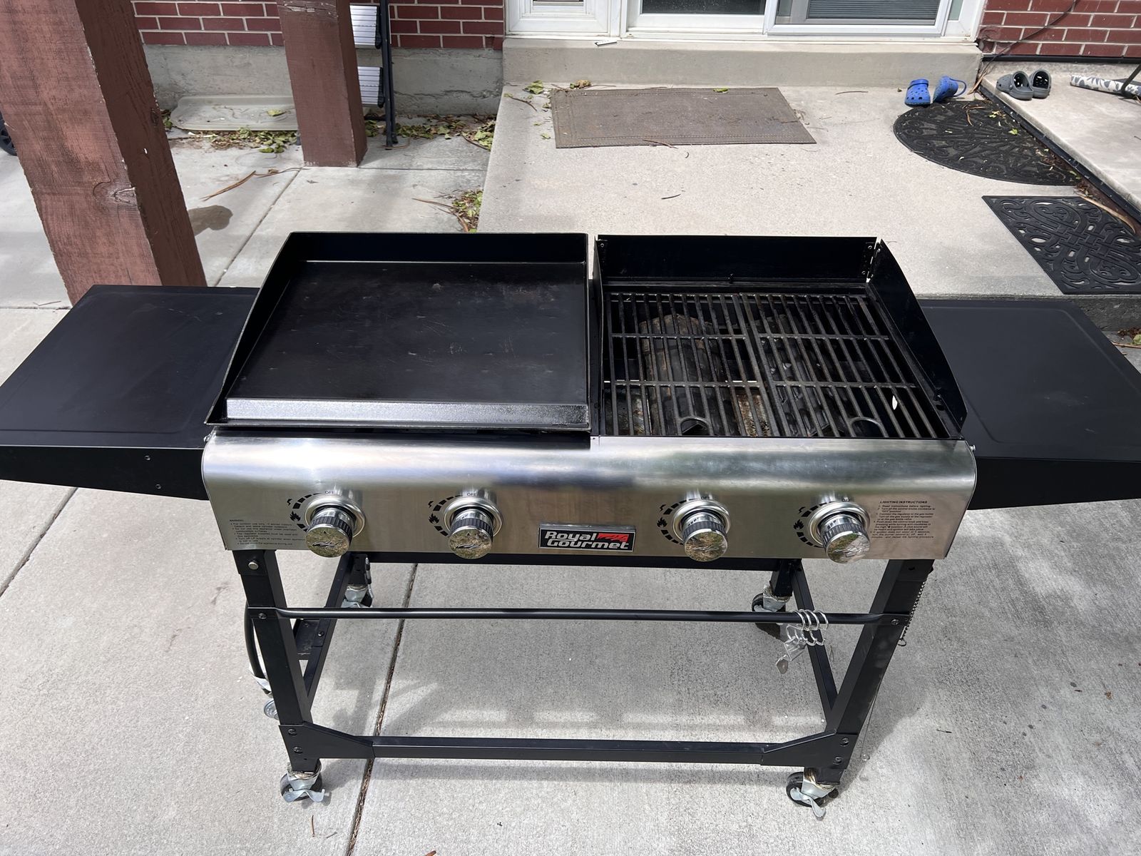 Royal Gourmet 4-Burner Gas Grill and Griddle Combo
