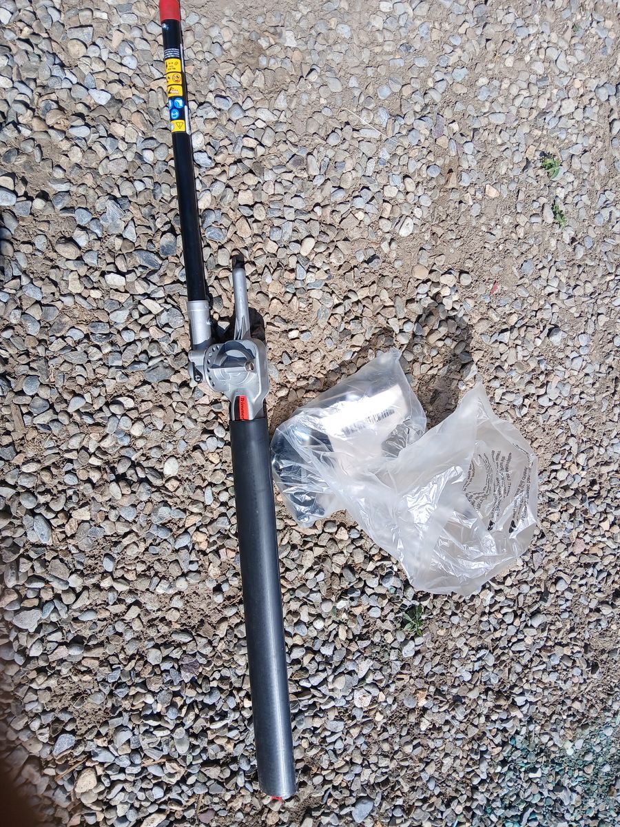 New hedge trimmer universal attachment, fits weed eaters