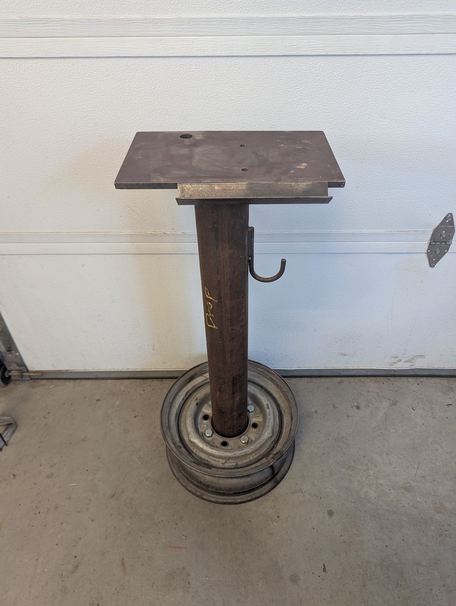 Custom Heavy Duty Steel Pedestal Stand