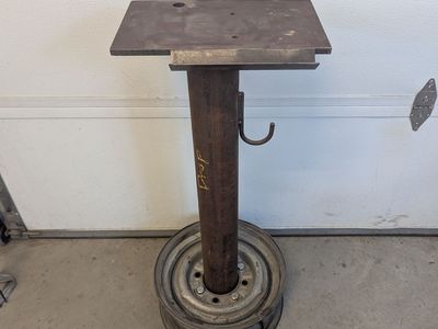 Custom Heavy Duty Steel Pedestal Stand