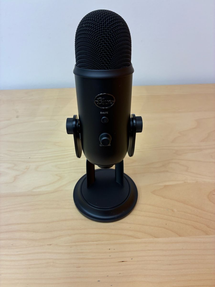 Logitech Yeti microphone, High Quality Barely Used