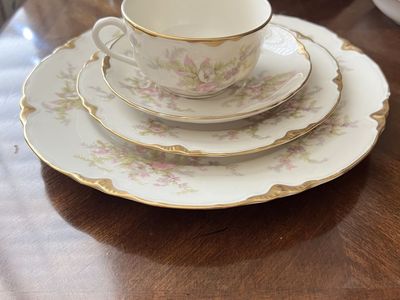 45-piece set of Warwick Avon Rose fine bone china