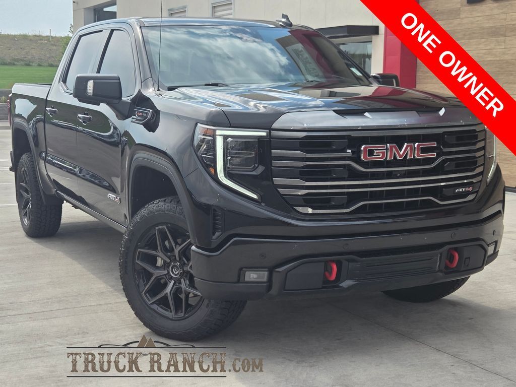 2024 GMC 1500 AT4