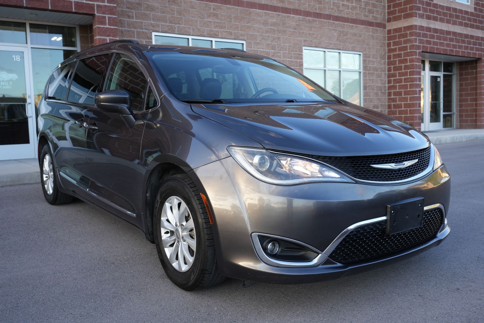 2017 CHRYSLER PACIFICA Touring-L