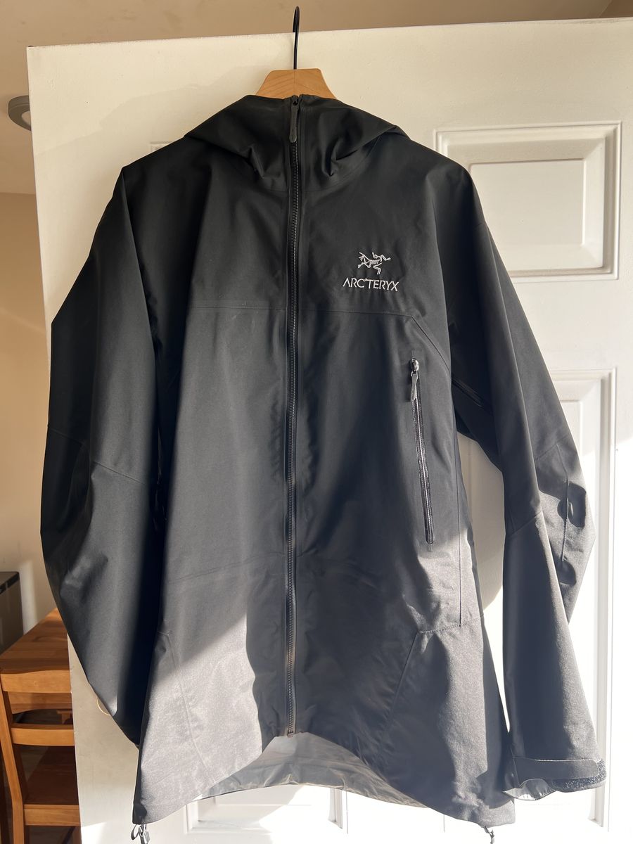Arc'teryx Beta Long Jacket, Black, Size Large