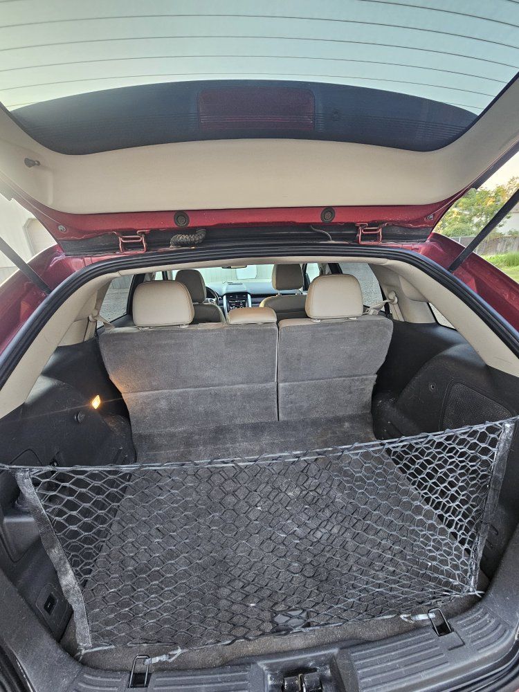 Main image 6