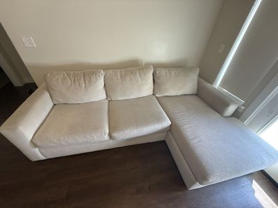 Modern Cream Upholstered Sectional Sofa with Chaise