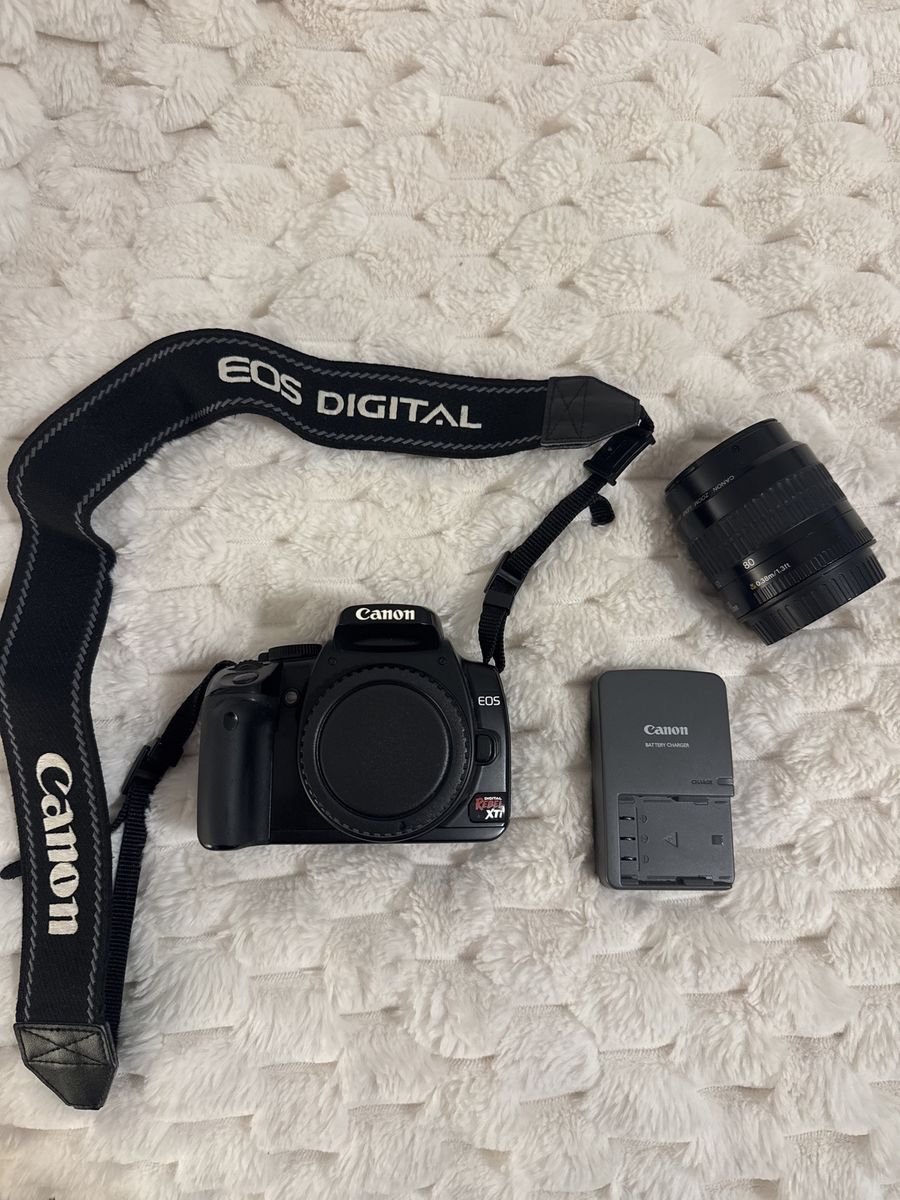 Canon EOS Rebel XTi DSLR Camera + 35-80mm Lens & Accessories – Like New