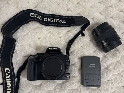 Canon EOS Rebel XTi DSLR Camera + 35-80mm Lens & Accessories – Like New