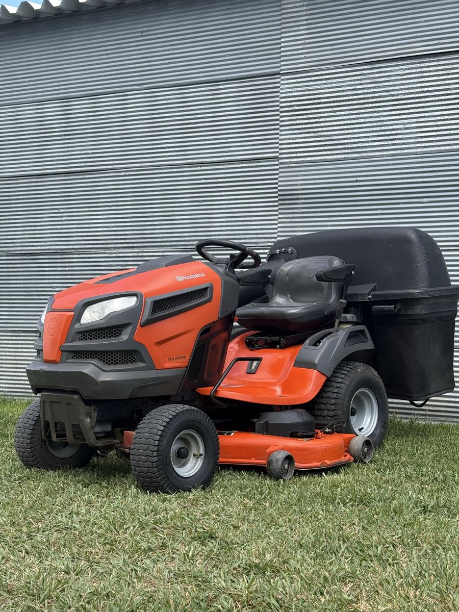 Husqvarna YTH24K48 Riding Lawn Mower – 396 Hours – Triple Bagger – 48” Deck