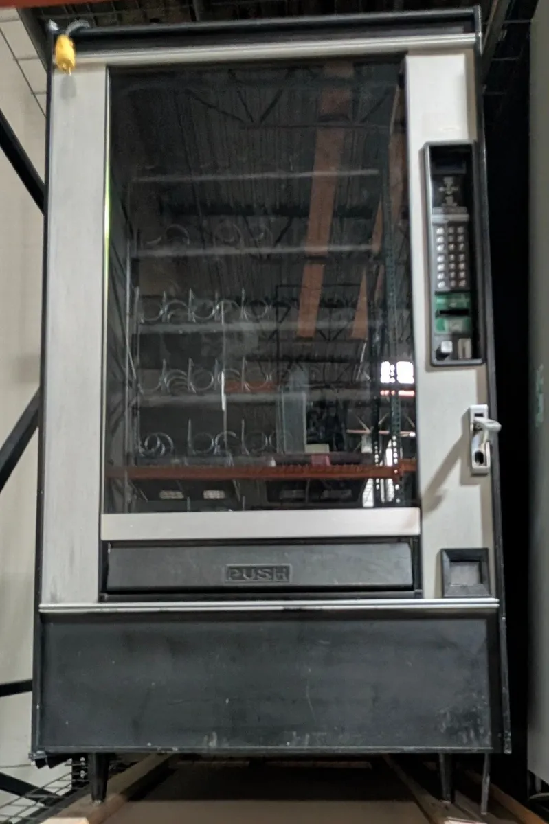Crane National Vendor 147 34092 Snack Vending Machine