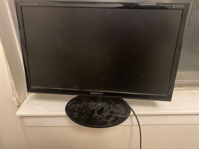 Samsung Computer Monitor