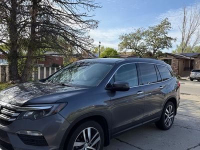 2016 HONDA PILOT Touring 8-Passenger