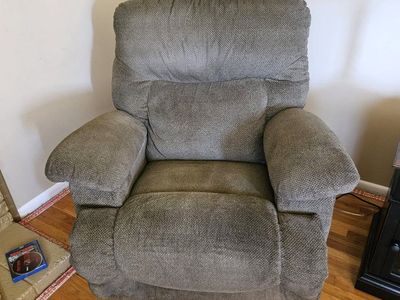 Lazy boy rocker recliner wide clean