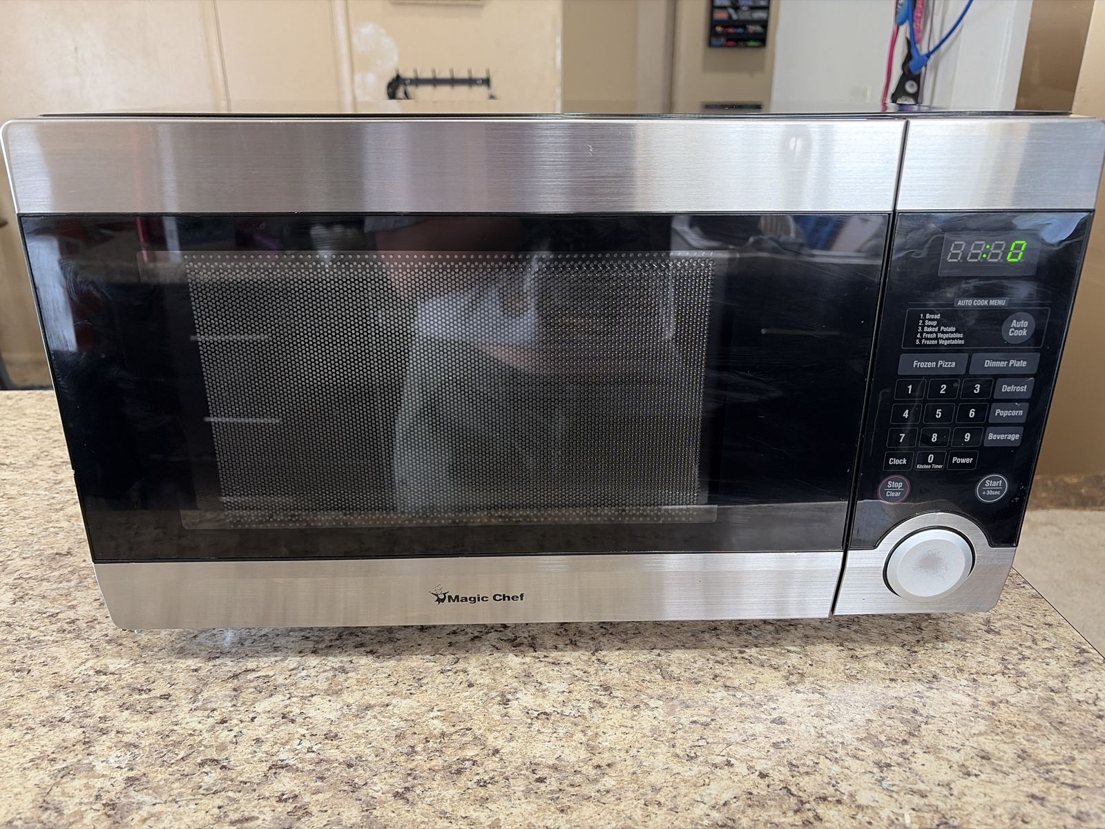 Magic Chef Countertop Microwave (1000W) - Stainless Steel