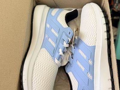 Adidas Ultimashow running shoes size 7.5