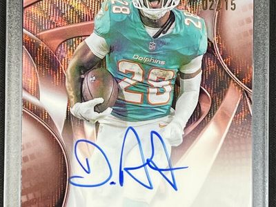 De'Von Achane Autographed 02/15 2025 Topps Chrome Black Miami Dolphins AU-DAC