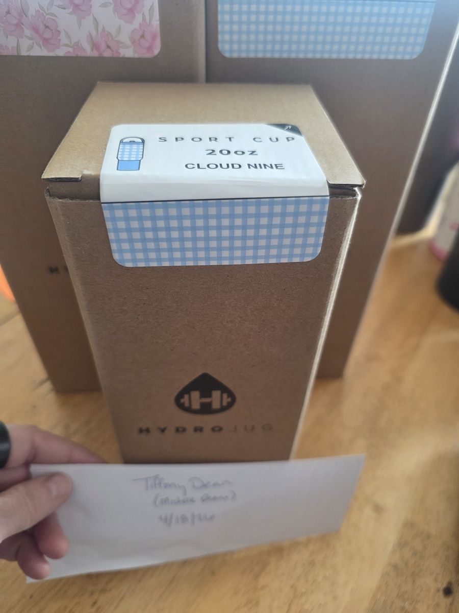 New in box 20 oz limited edition hydrojug sport Cloud Nine