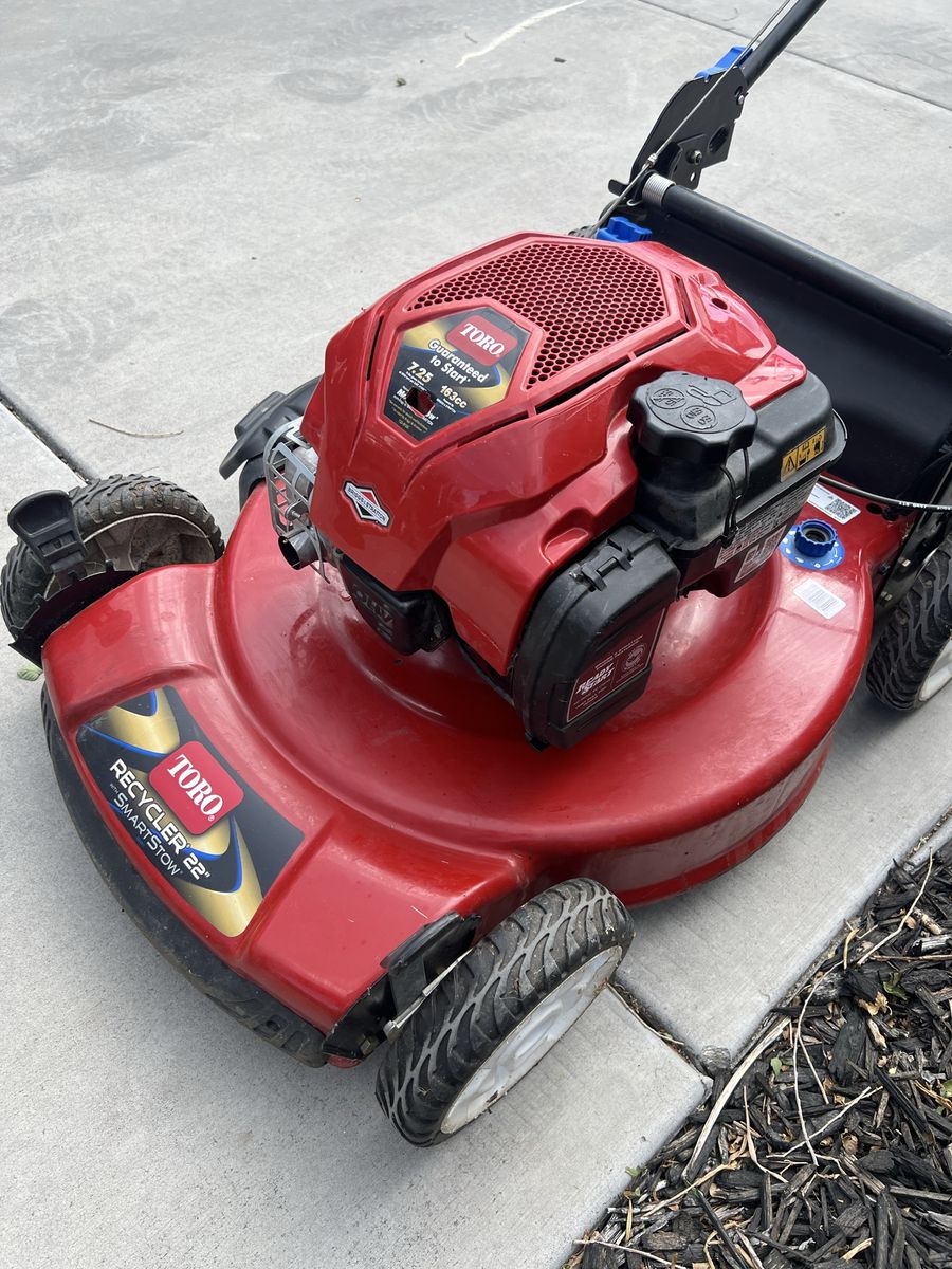 Toro self propelled lawn mower great shape