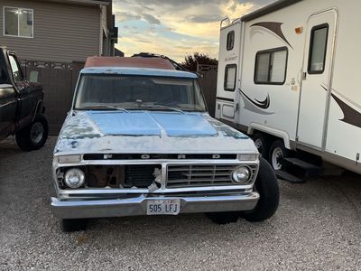Ford F-100 Project Truck