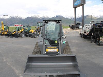 New Holland C337 Skidsteer