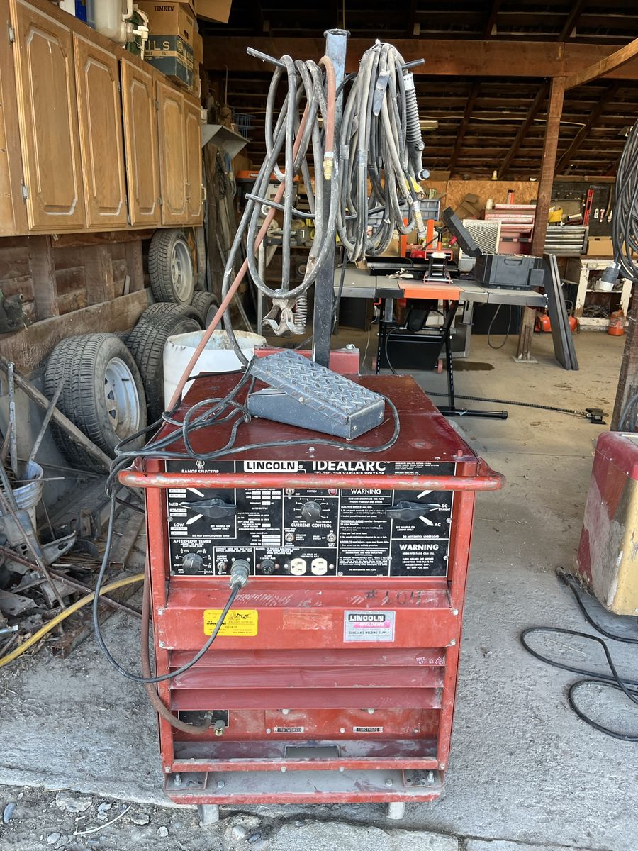 Lincoln Idealarc Tig 250/250 AC/DC Tig / Stick Welder