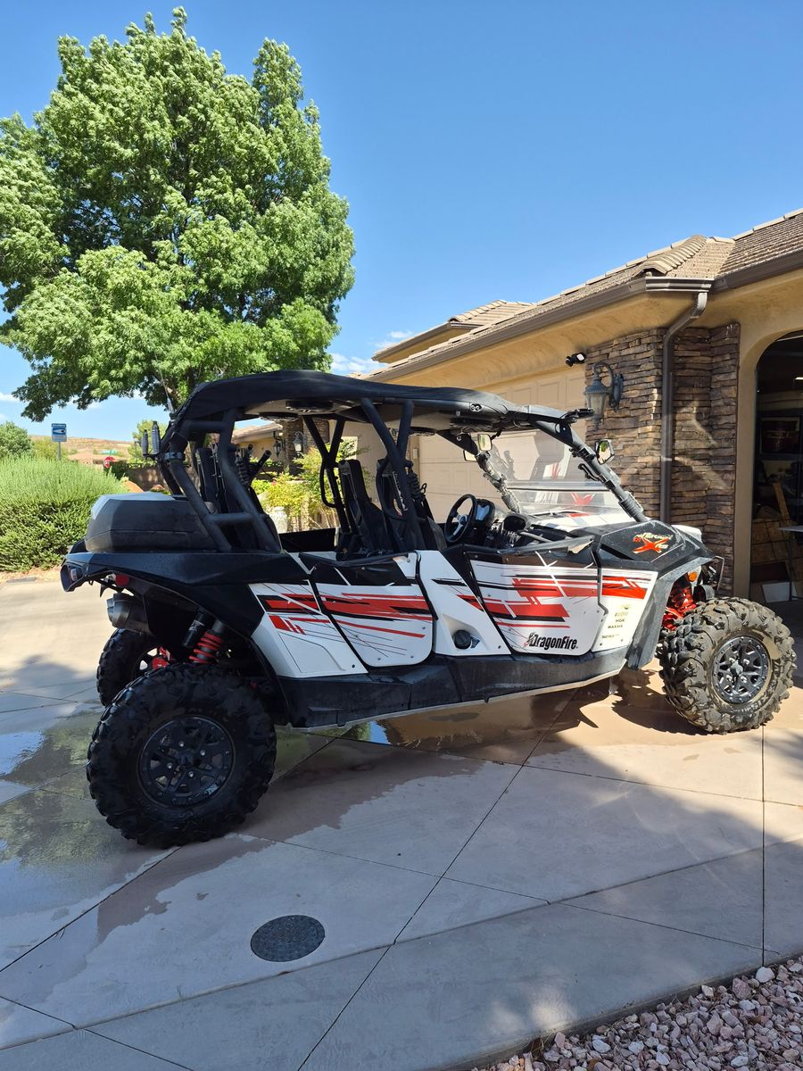 2014 Can-Am Maverick 1000R- 4 Seater