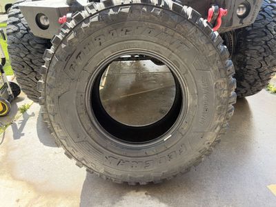 37” Federal Couragia M/T