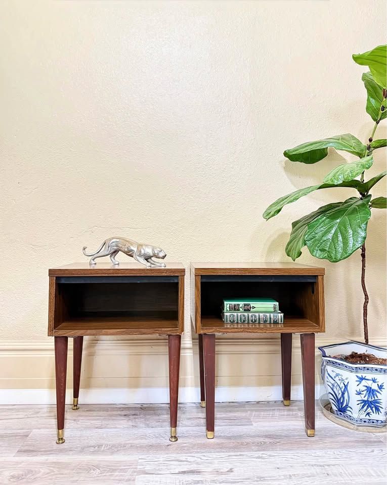 Vintage Set of Mid Century Modern Nightstands | Mid Century Modern End Tables Side Tables