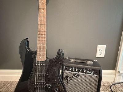 Squier Stratocaster HSS Electric Guitar with Fender Frontman 10G Amp