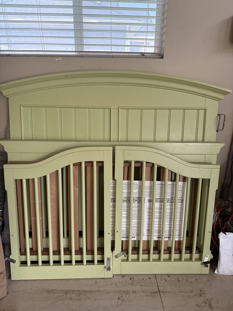Crib/Twin Bed Combination 