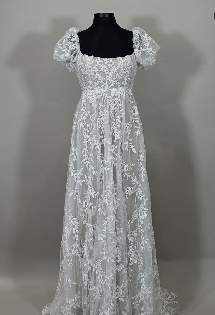 Simone Willoby by Watters Boho/Bridgerton Style Wedding Dress
