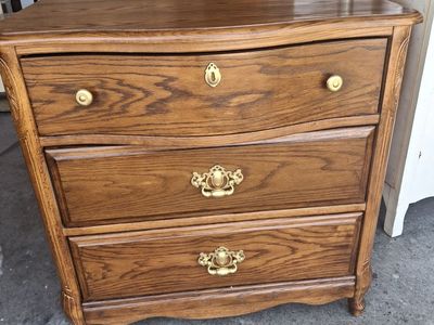 kids 3 drawers dresser/lilian