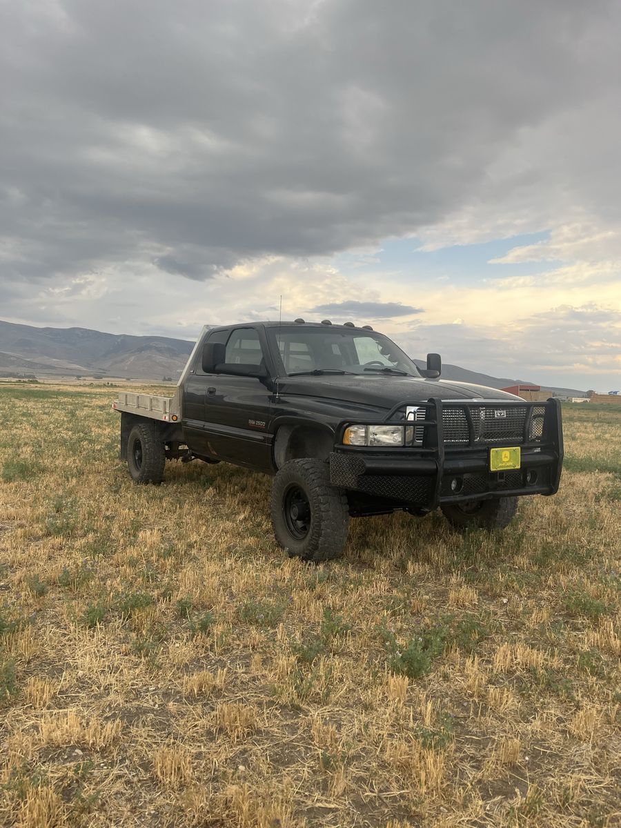 2001 dodge 2500 24V Cummins