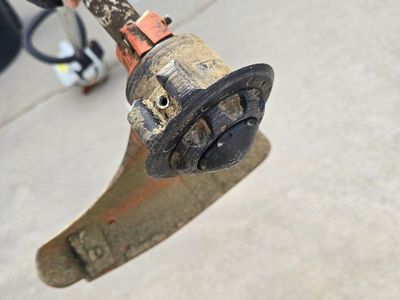 STIHL FS 46 gas-powered curved-shaft string trimmer