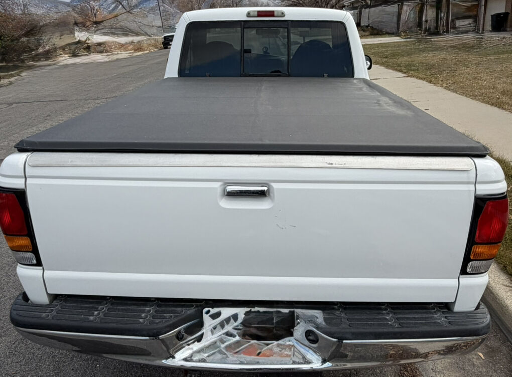 1998 Mazda B-Series B2500 SE