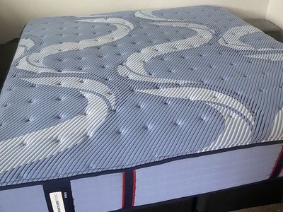 King Mattress & Box Springs