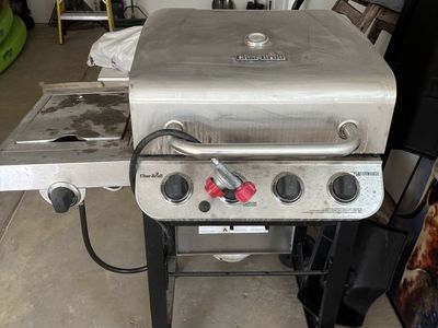 Char-Broil Performance Stainless Steel 3-Burner Liquid Propane Gas Grill with Side Burner