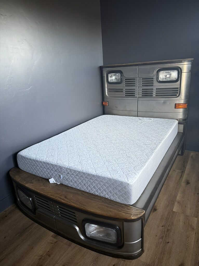 Custom Full-Size Car Bed – NEW Mattress Included!