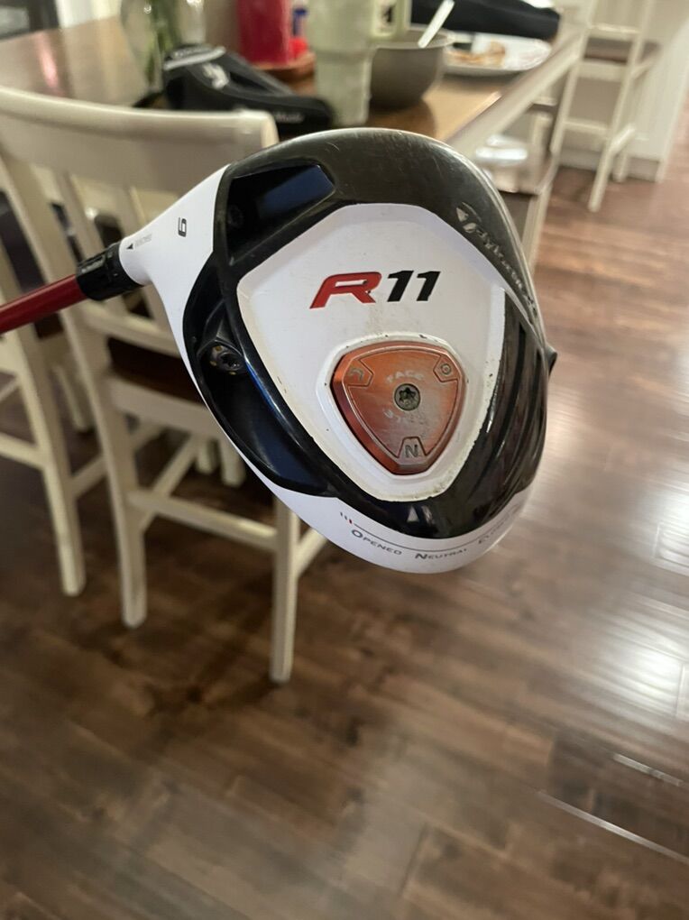 Taylor Made R11 Driver Left Handed