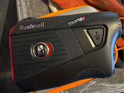 Bushnell V5 rangefinder