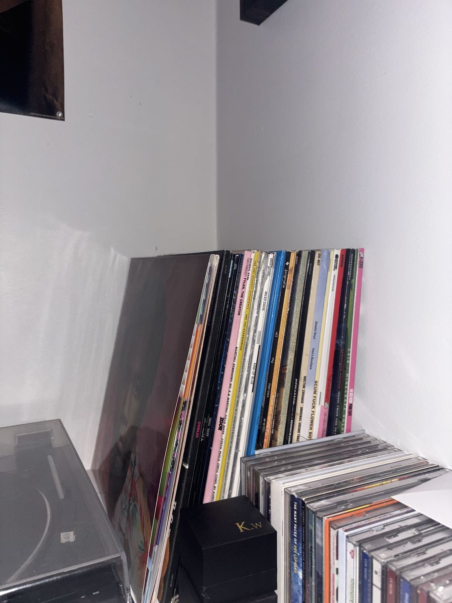 READ DESCRIPTION! Various Artists Music CD/Record Collection .hit me up if you want more photos/ prices