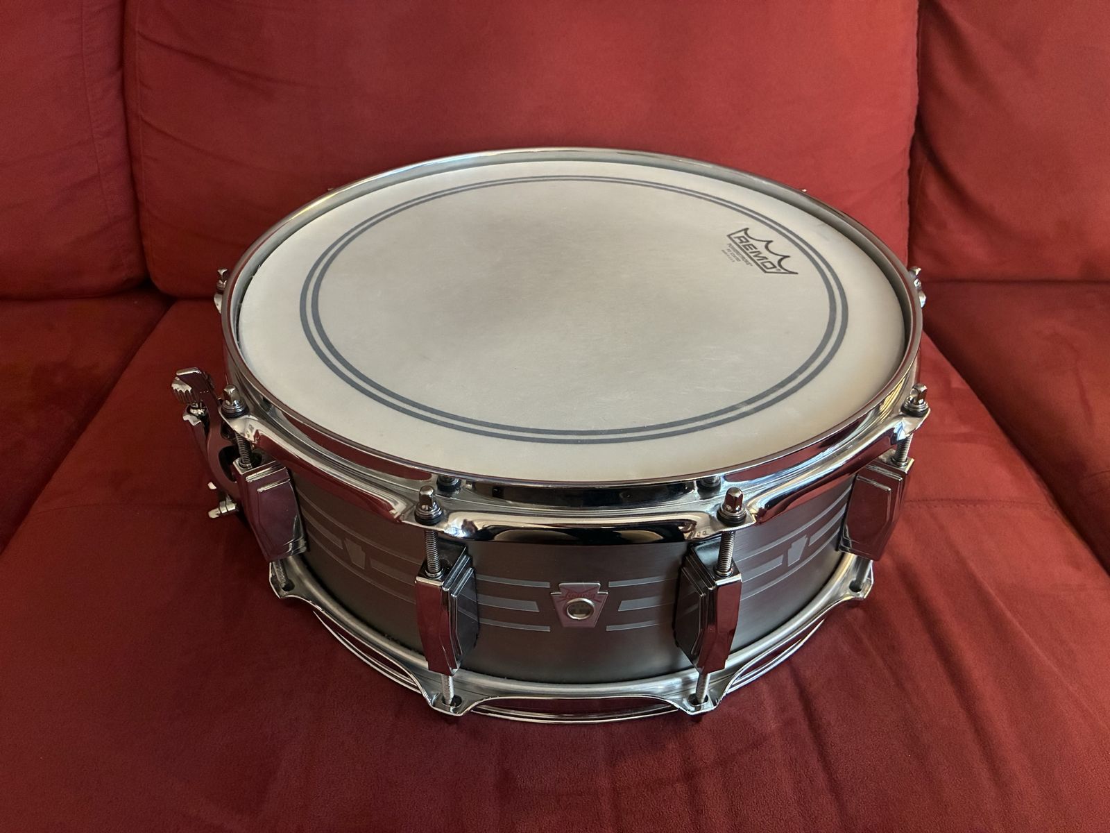Ludwig 5.5” x 14” Heirloom Series Stainless Steel Snare Drum - Great drum!