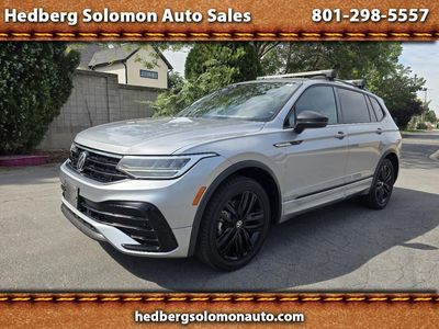 2022 Volkswagen Tiguan SE R-Line Black
