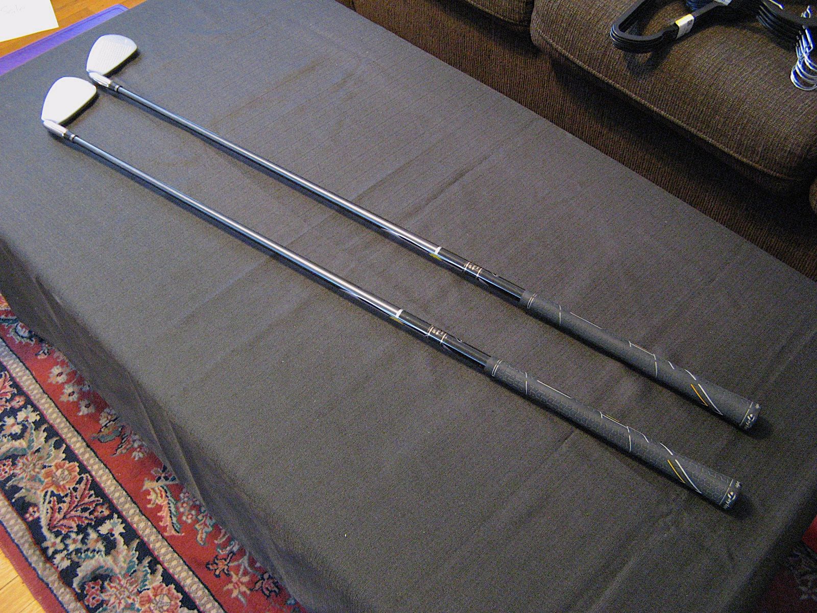 2 hardly ever used TaylorMade Golf Clubs,  R7 3 & 4 Irons. These are in mint Condition.