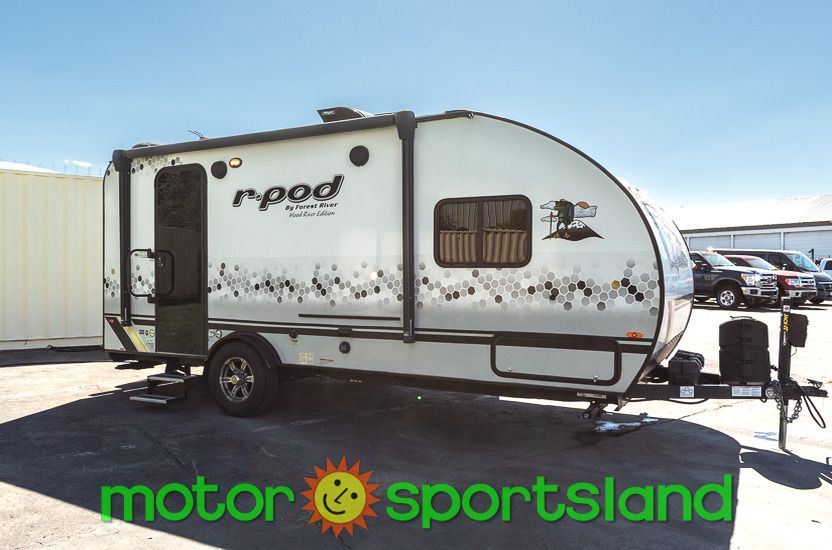 2021 Forest River R-pod 196 Center Bath