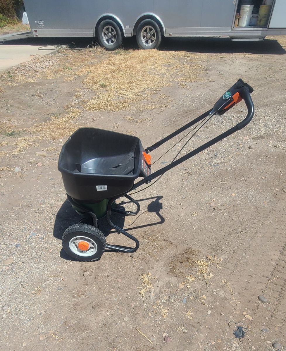Scotts Elite Broadcast Spreader - Walk-Behind Broadcast Spreader
for fertilizer or salt