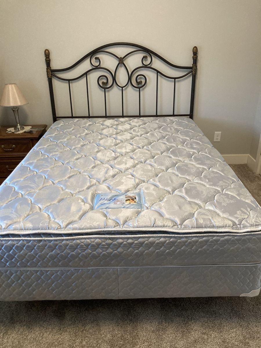 Serta queen bed